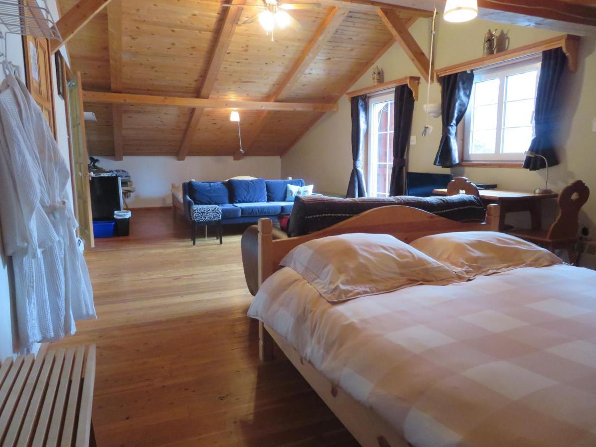Alpenglow Bed And Breakfast Kimberley Ngoại thất bức ảnh